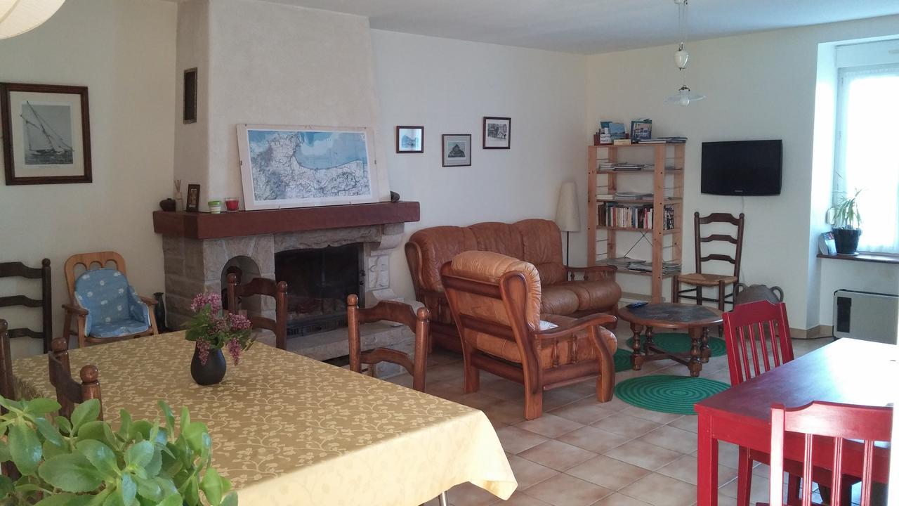 Maison De La Croix Galliot Bed and Breakfast Cherrueix Exteriör bild